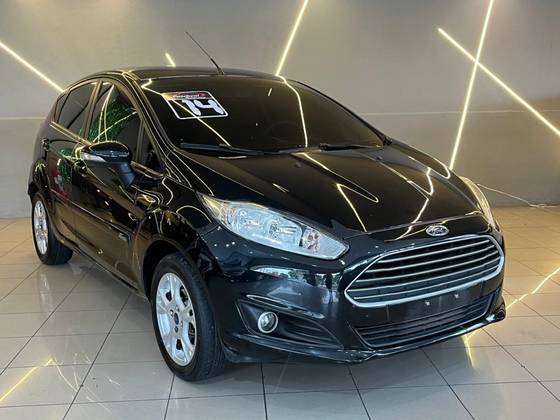 FORD FIESTA 1.6 SE HATCH 16V FLEX 4P POWERSHIFT